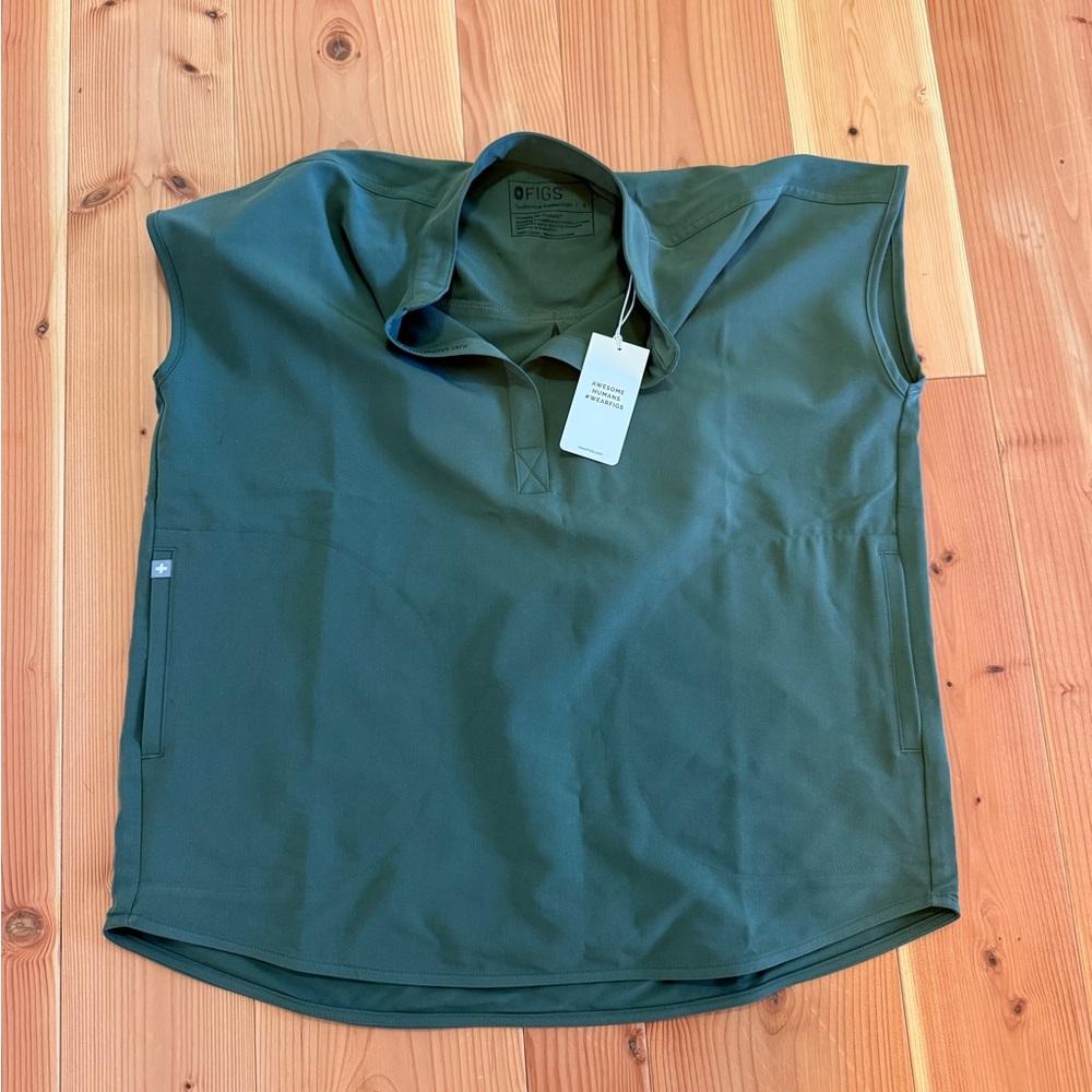 Figs Rafaela scrub top small BNWT